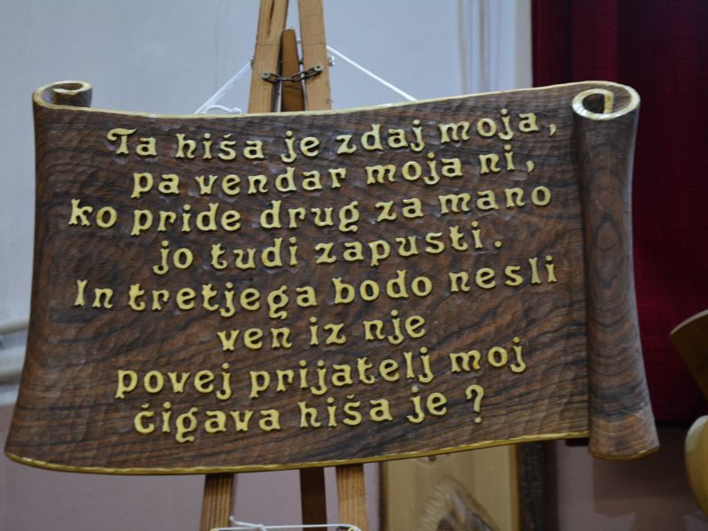 Opominjanjoč zapis o minljivosti življenja in premoženja. FOTO: Jožef Pavlič