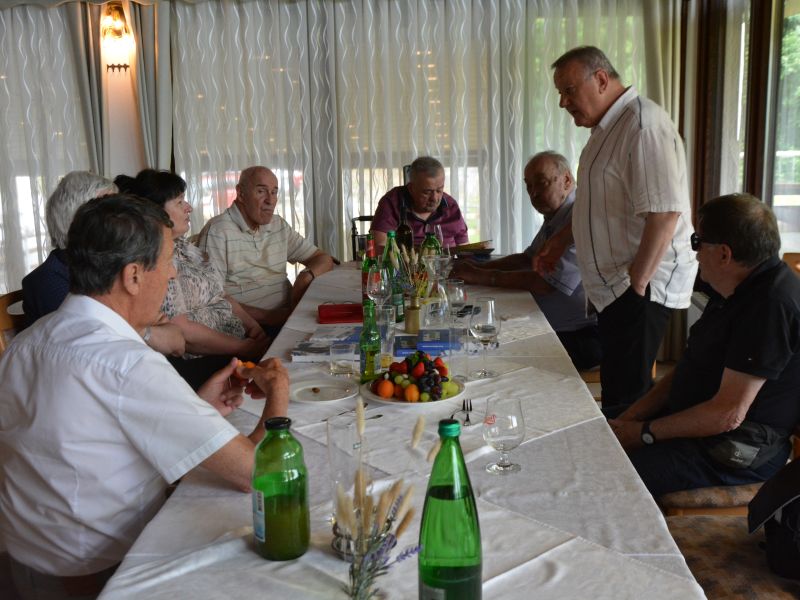 Dr. Bogdan Dolenc je povabil k podelitvi ameriških spominov in izkušenj. FOTO: Jožef Pavlič
