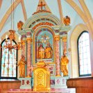 Pomožni škof dr. Anton Jamnik blagoslovil obnovljeni glavni oltar