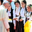 Prisrčen pozdrav mladih papežu Frančišku