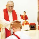 »Cerkev nujno potrebuje stalne diakone«