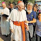 Kardinal Parolin obiskal Akamasoo