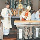 Nadškof Zore posvetil nov oltar
