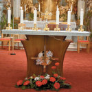 Nov daritveni oltar v cerkvi Svete Trojice