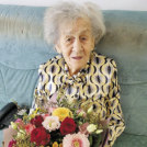 106 let Marije Arih